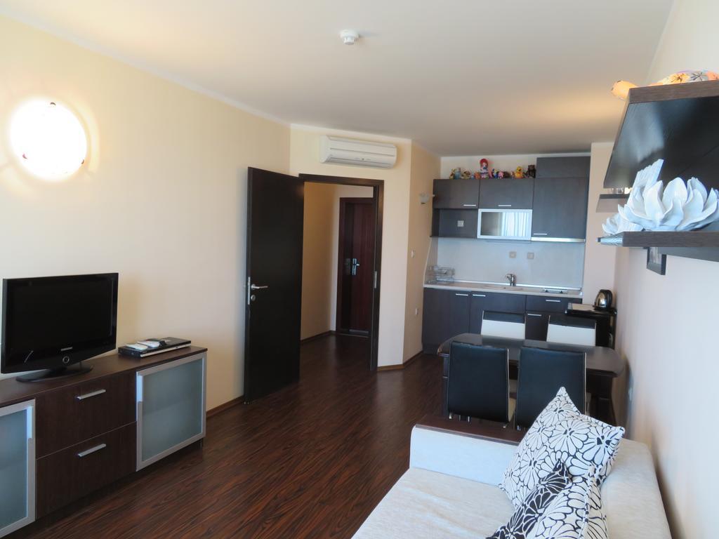 Apartments Sirena First Line - Апартаменти Сирена На Първа Линия Zlatni pjasătsi Eksteriør bilde